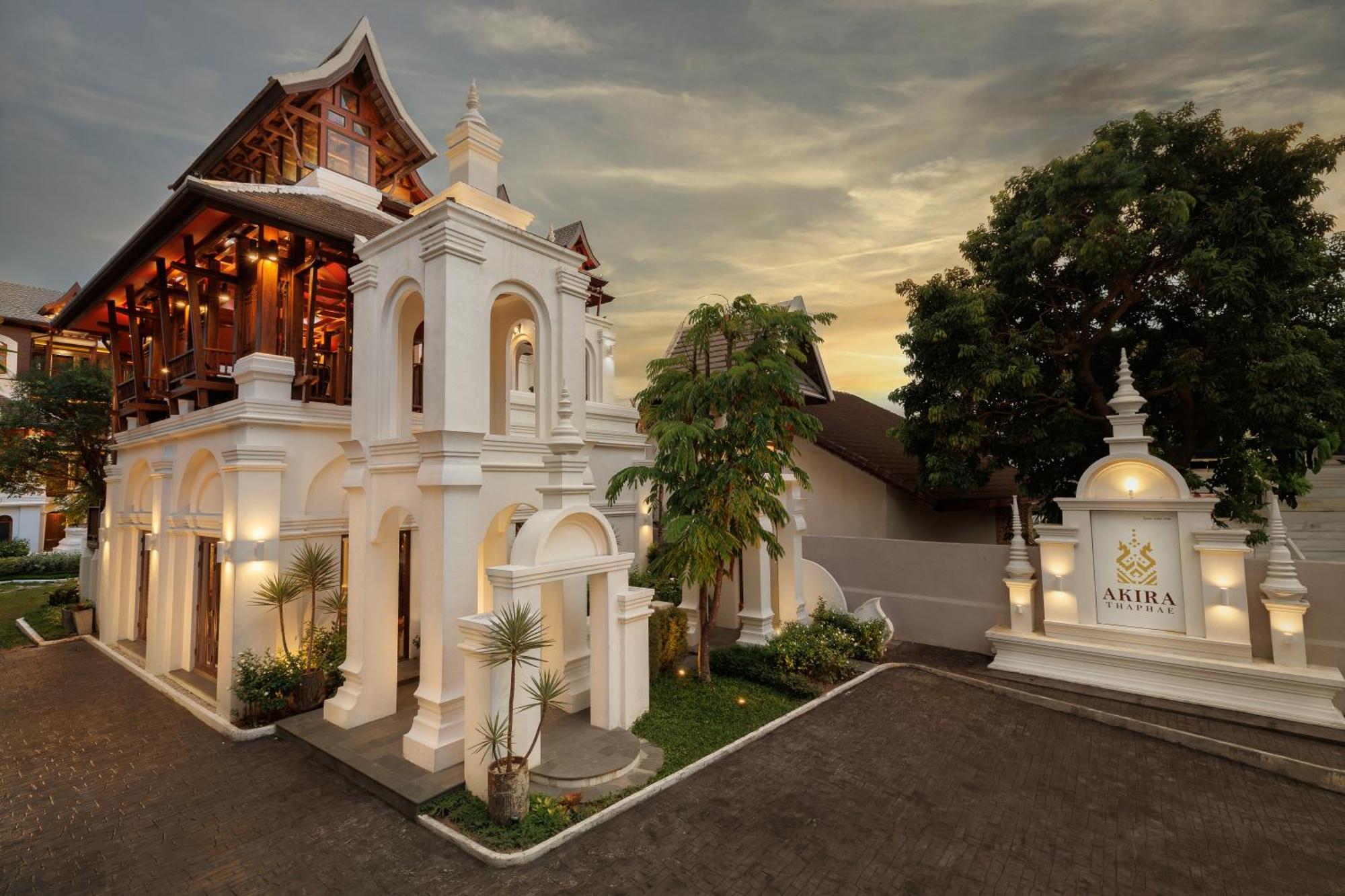 Akira Thaphae Hotel Chiang Mai Dış mekan fotoğraf